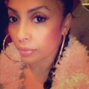 Meet your Posher, Rachelle